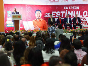 RECONOCE GOBIERNO DEL ESTADO A MAESTROS TLAXCALTECAS DE LA SECCIÓN 31 DEL SNTE