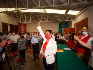 SE REGISTRA ANABEL ALVARADO COMO CANDIDATA DEL PRI A LA PRESIDENCIA MUNICIPAL DE TLAXCALA