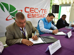 FIRMAN CONVENIO DE COLABORACIÓN CECYTE Y SECTOR SALUD