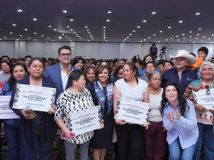 RECONOCE GOBERNADORA A MUJERES DEL CAMPO; ENTREGA EQUIPO A PRODUCTORAS AGRÍCOLAS