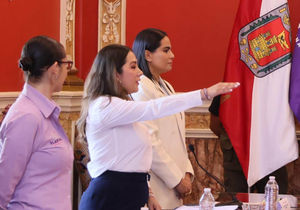 GOBERNADORA TOMA PROTESTA AL COMITÉ DE ATENCIÓN A PERSONAS ADULTAS MAYORES