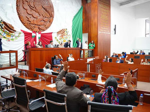 LA LXV LEGISLATURA DEL CONGRESO DEL ESTADO, AUTORIZA AL MUNICIPIO DE IXTENCO DESINCORPORAR Y EJERCER ACTOS DE DOMINIO RESPECTO DE UNIDADES VEHICULARES DEL PATRIMONIO MUNICIPAL