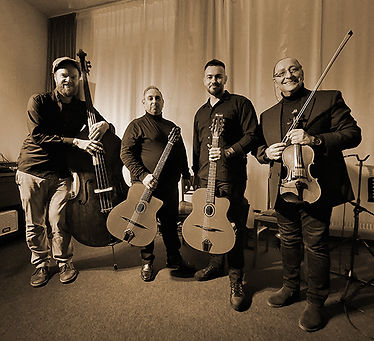 Bandfoto Sinti Swing Connection.jpg