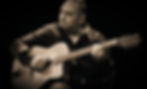 Manolito Steinbach an der Gitarre