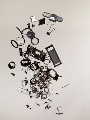 CAMERA DECONTRUCTED - EXPLODED.jpg