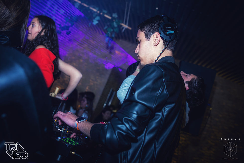 Cielo Rooftop (Enigma Entertainment) 2