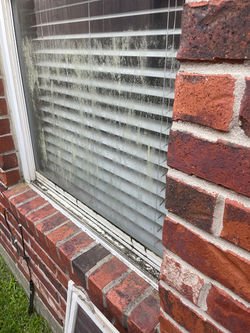 Window cleaning (Before)