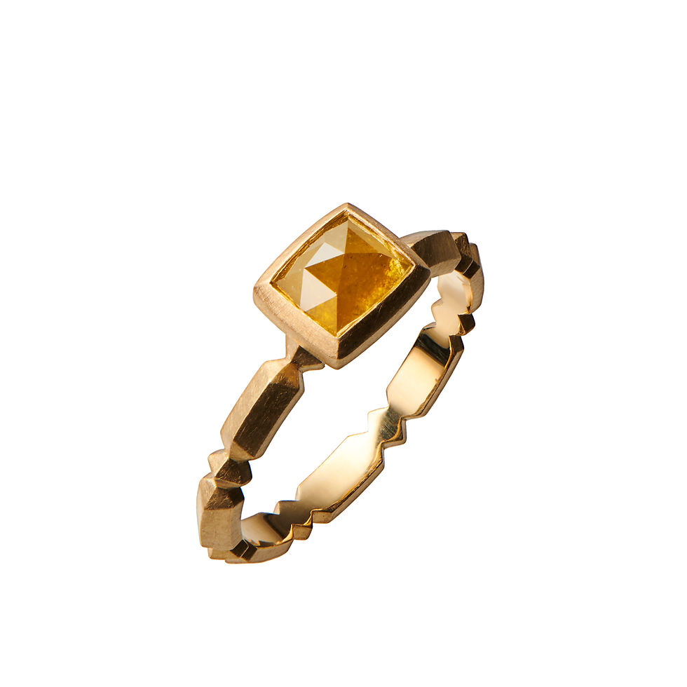 Thumbnail: Smoke Natural Yellow Diamond Geometric Ring (Bezel)