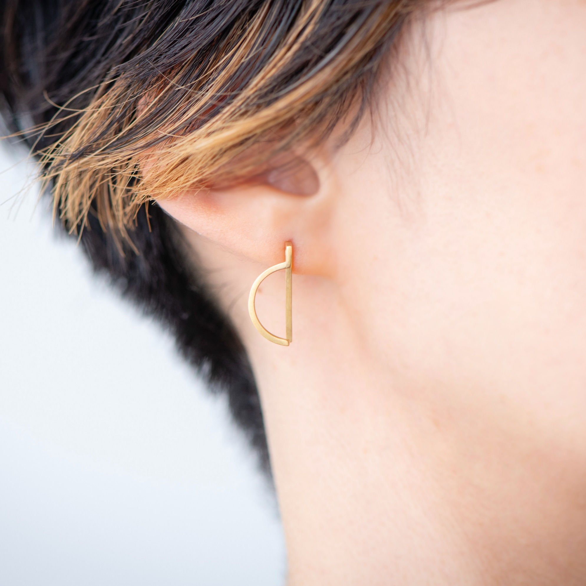 Abstract Single-sided Earring
