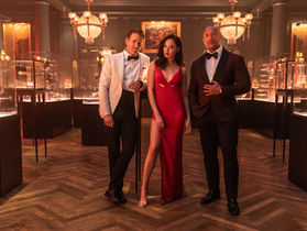 Red Notice Review: Netflix’s Starry Actioner Is Slick, Fun & A Bit Silly