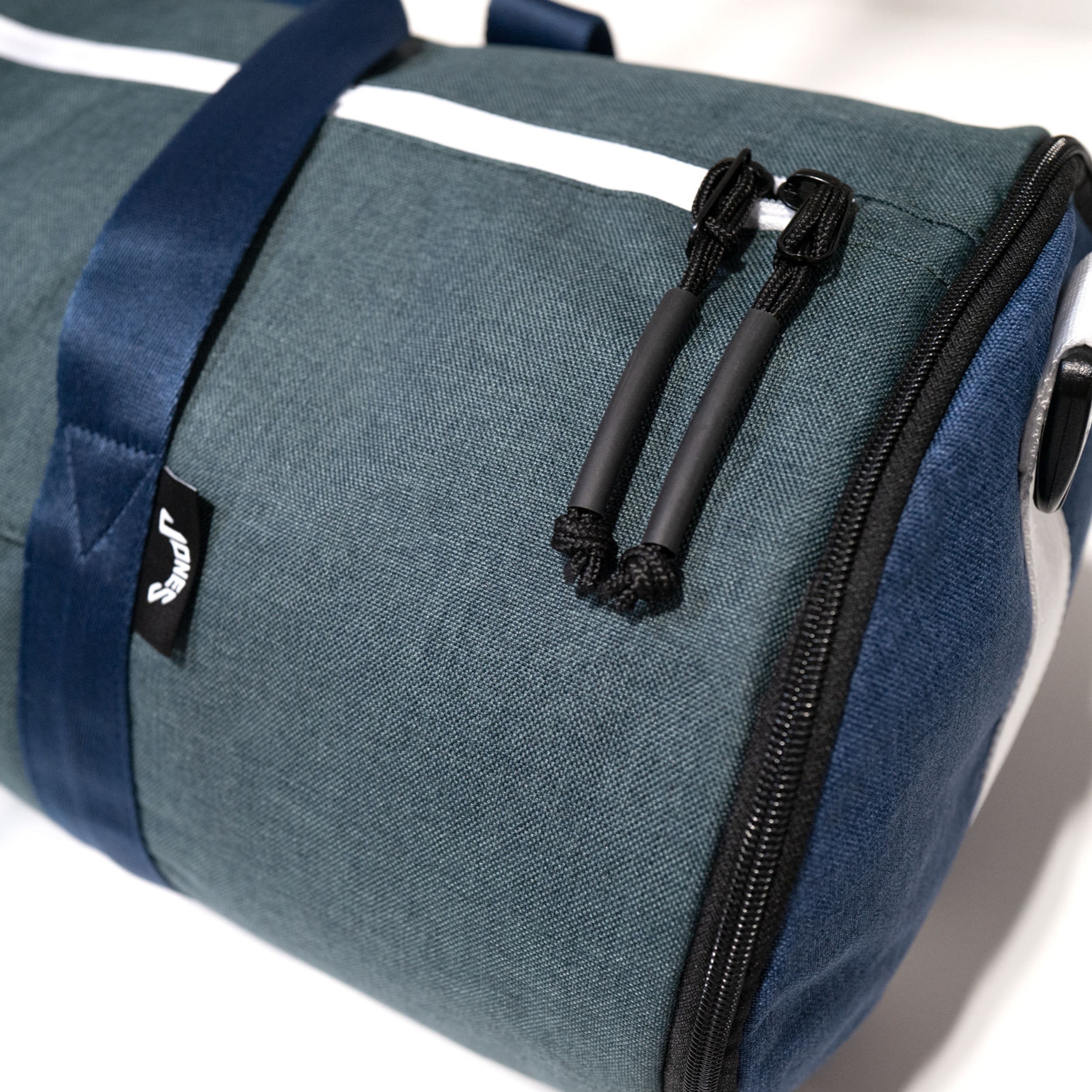 【週末最終値下げ】Jones Clubhouse Duffle Jones Clubhouse Duffle - Special Edition, Canada – Canadian