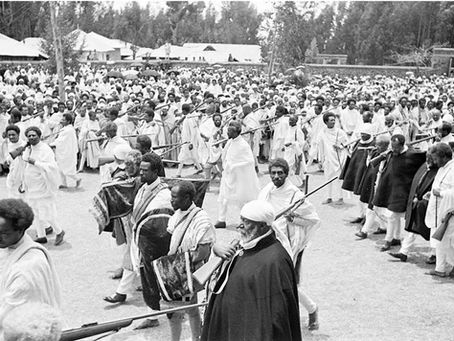 Ethiopian Army in 1935. Source: Wikimedia Commons, Ethiopian Army 1935.jpg. License/creator details: https://commons.wikimedia.org/wiki/File:Ethiopian%20Army%201935.jpg
