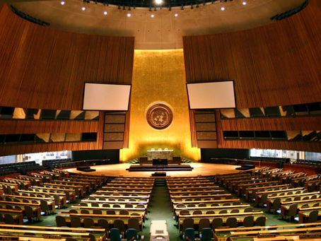 United Nations General Assembly hall. Wikimedia Commons.