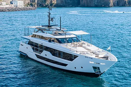 MARICAN FOREVER Yacht for Charter - Custom Line 106'