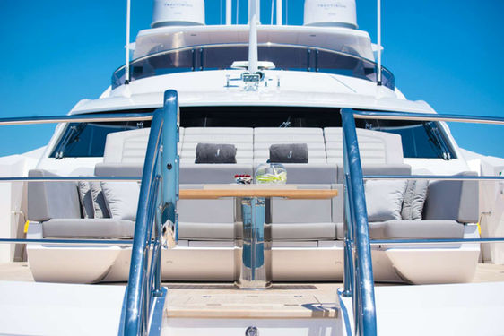 E-MOTION Yacht for Charter
