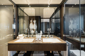 VITTORIA Yacht for Charter - Ferretti 860