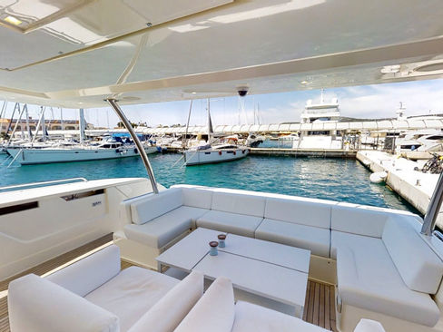 FERRTI 960 Yacht for sale