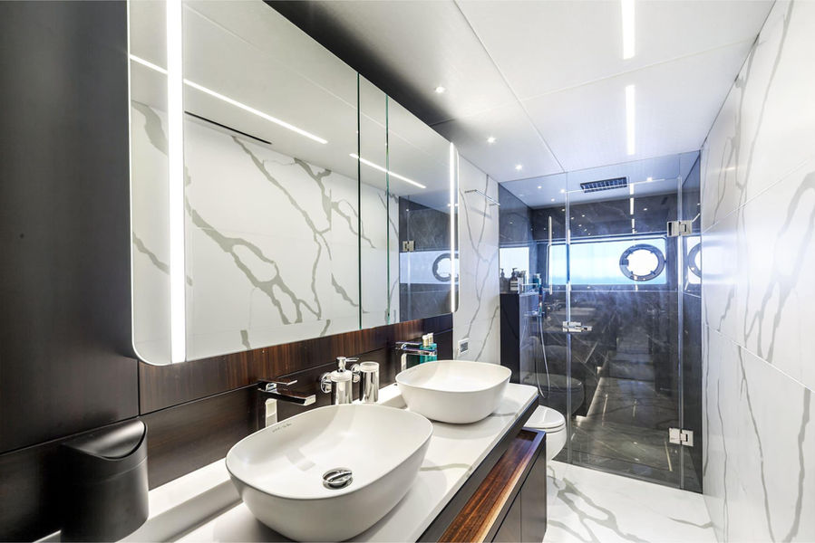 JUNIOR by Sunseeker Yacht for Charter