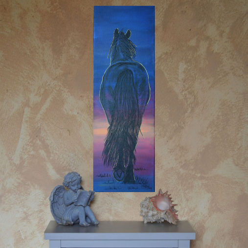 Peinture acrylique sur châssis toilé 20x60 cm représentant un cheval vue de dos sur un fond de soleil couchant