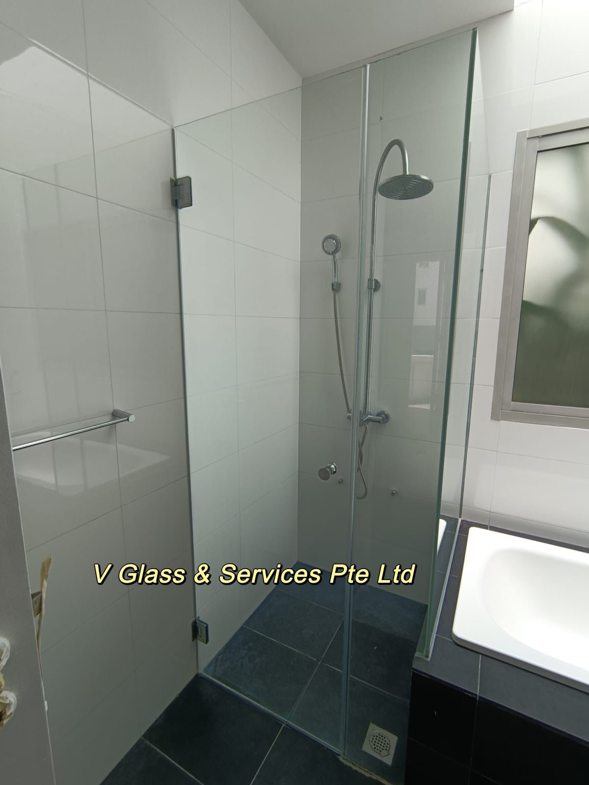 Shower Screen