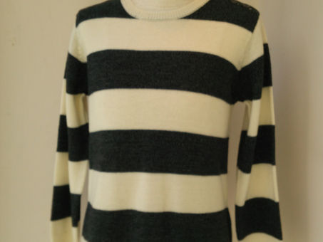 ダファーよりニットが入荷しました。