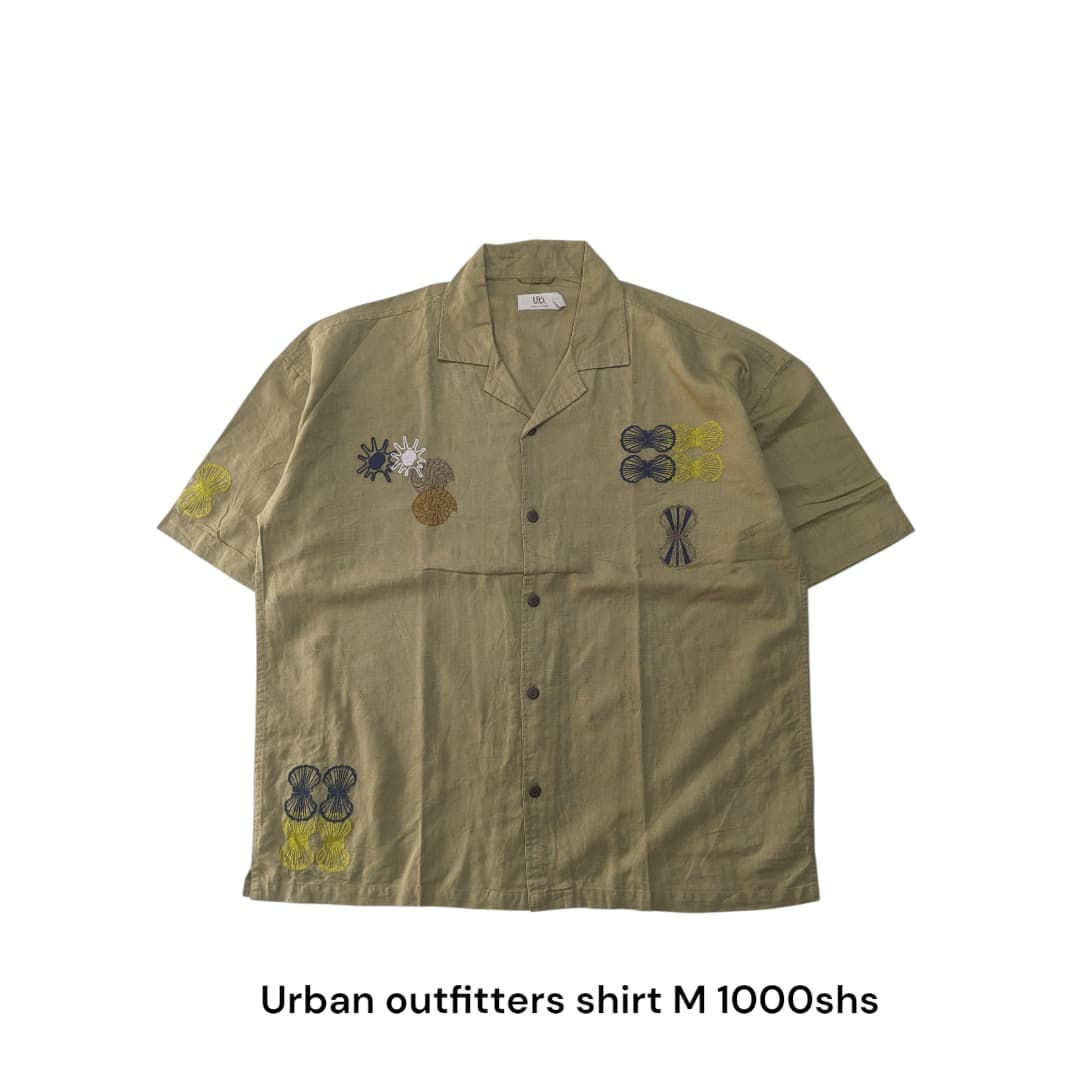 Urban outfitters shirt M 