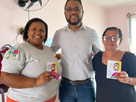 Presidente Renato da Catiara homenageia professores da rede municipal com gesto simbólico e cheio de carinho