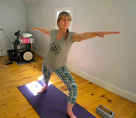 Susie yoga photo_edited_edited_edited_edited.jpg