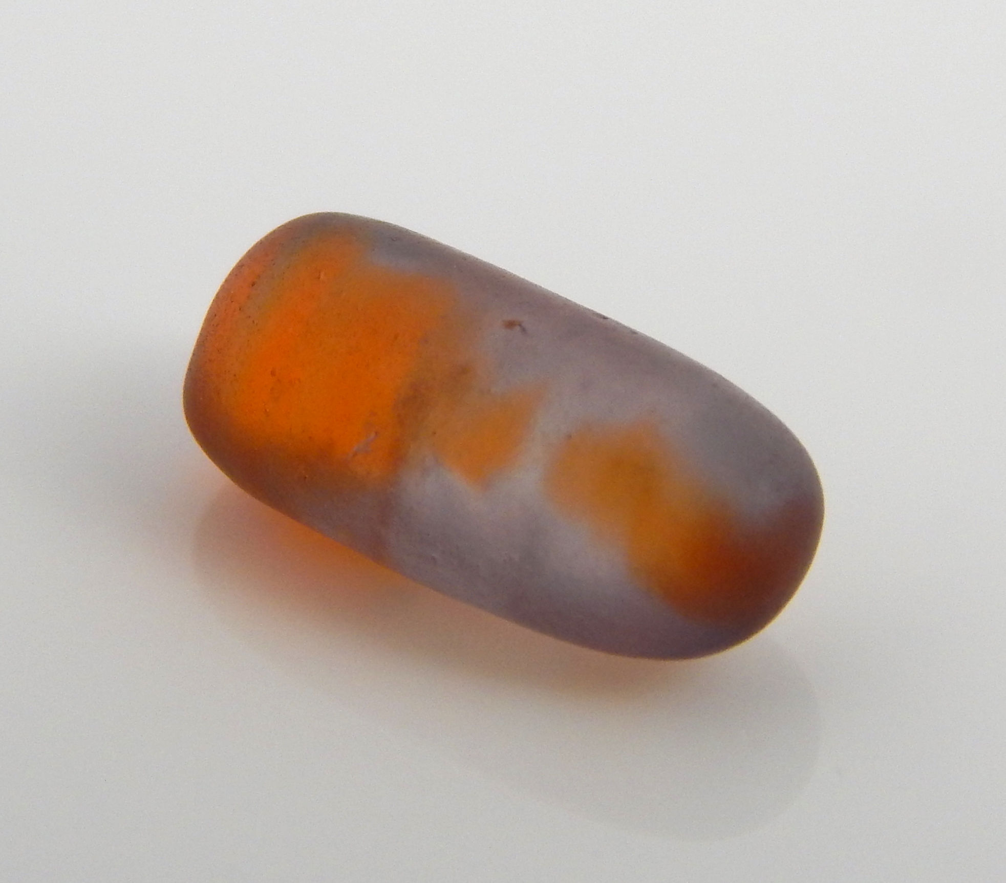 Colombia Heated B-color Sapphire Rough 0.4 Grams (#102p)