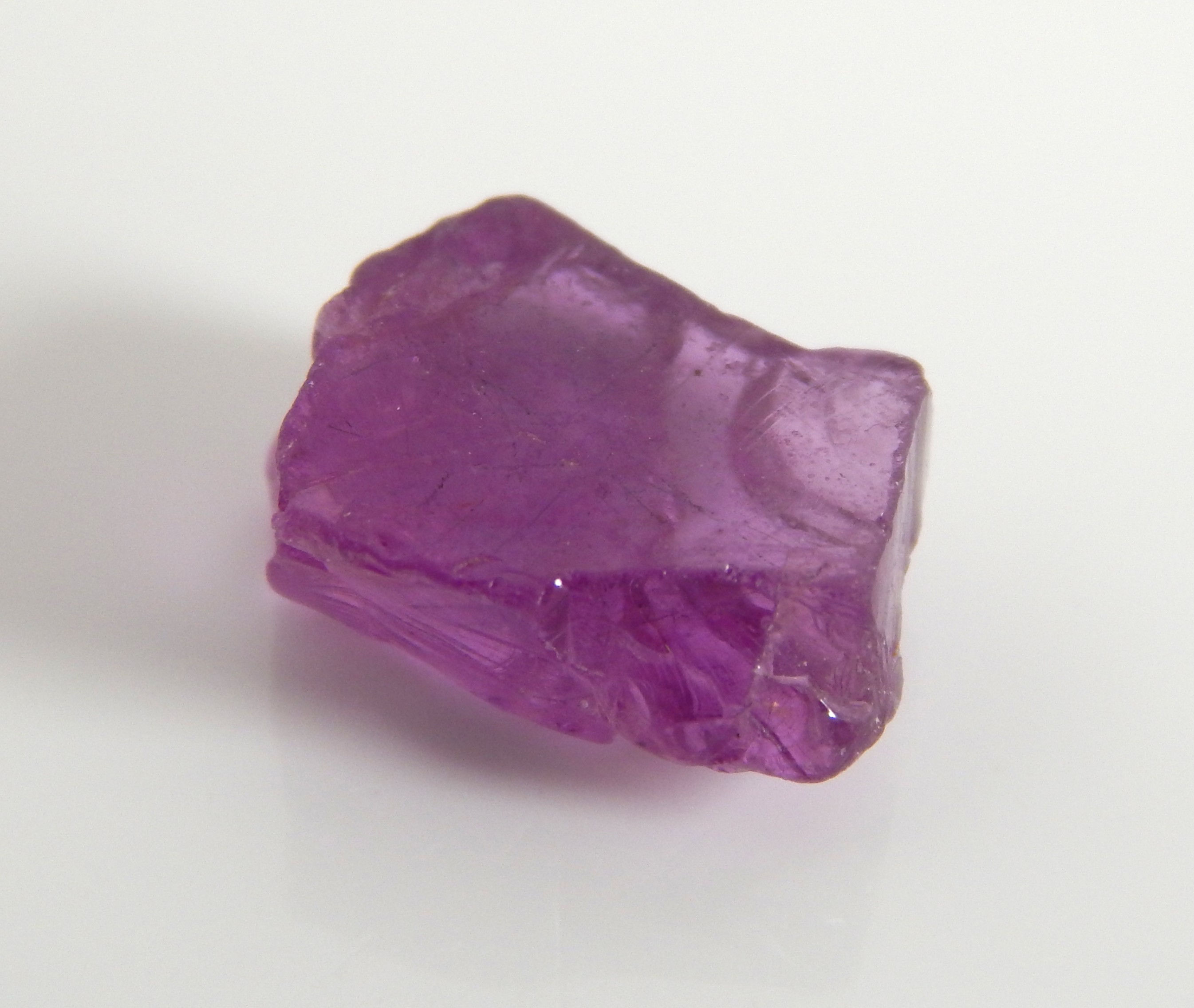 Pastel Pyrope Garnet facet rough 0.96g (1865p)