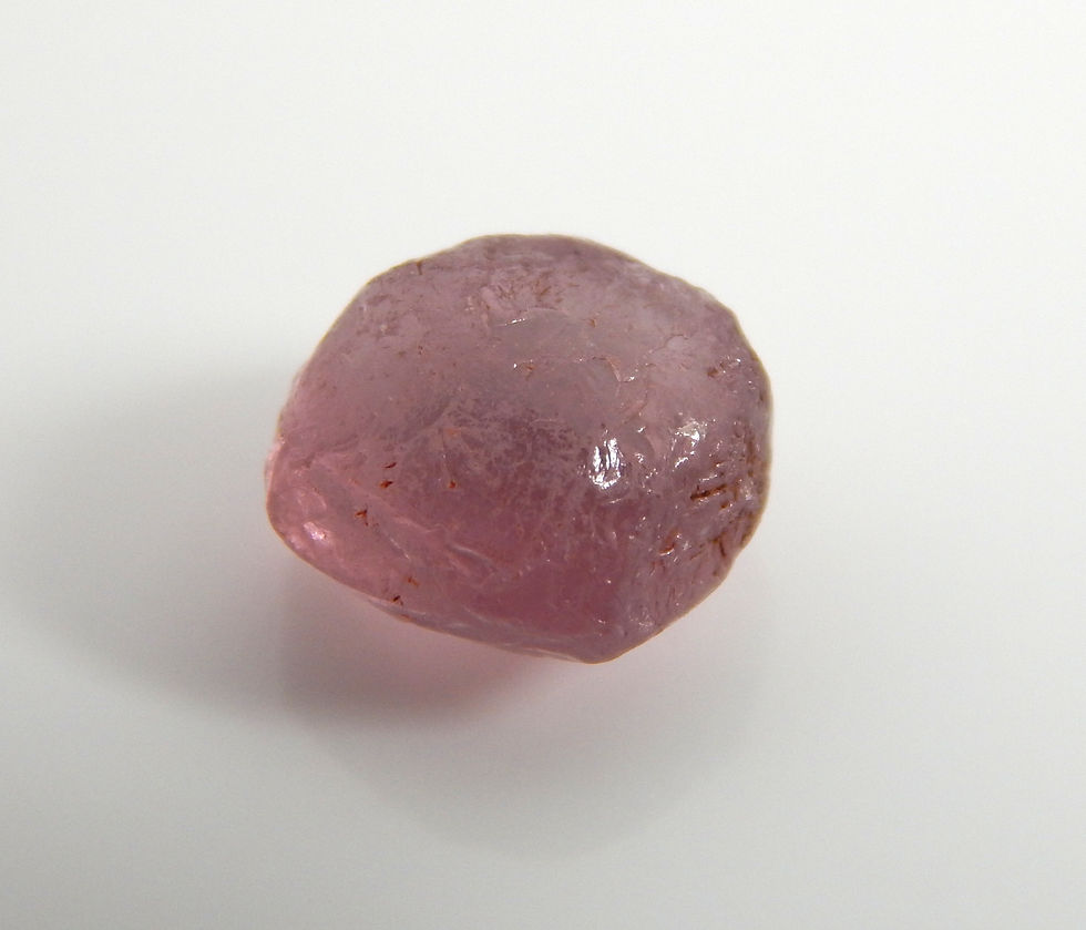 Thumbnail: Lindi Malaya Garnet Facet Rough 0.58g (1569p) Color shift