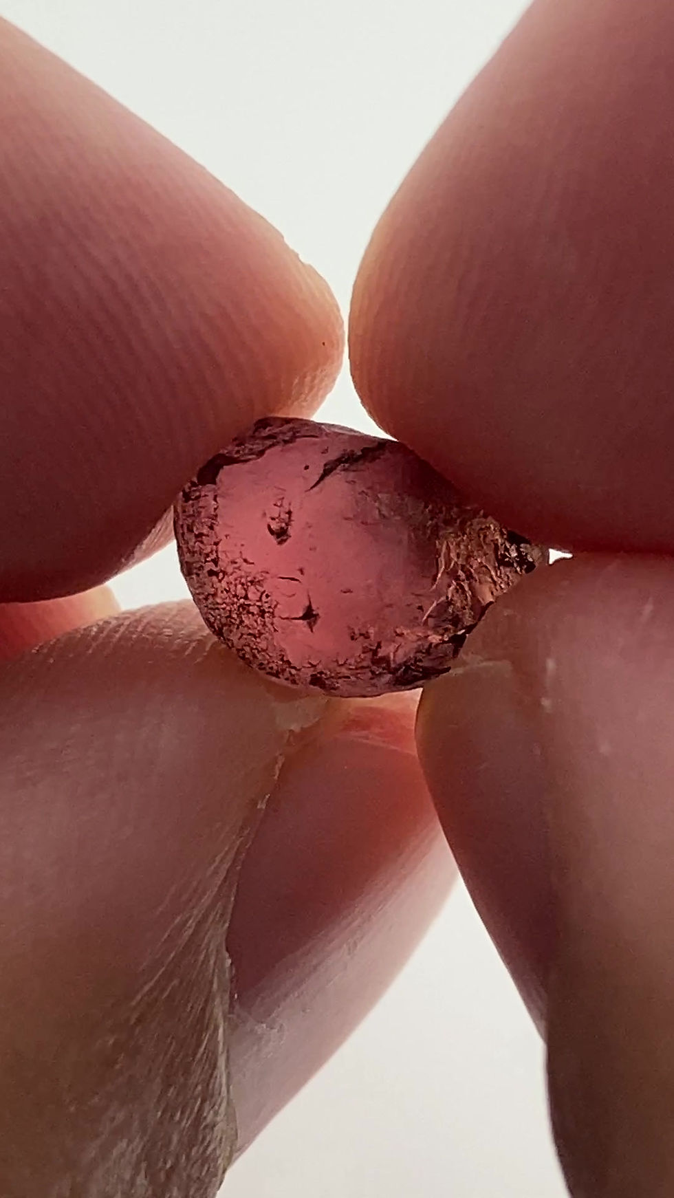 Thumbnail: Lindi Malaya Garnet Facet Rough 1.10g (1095p)