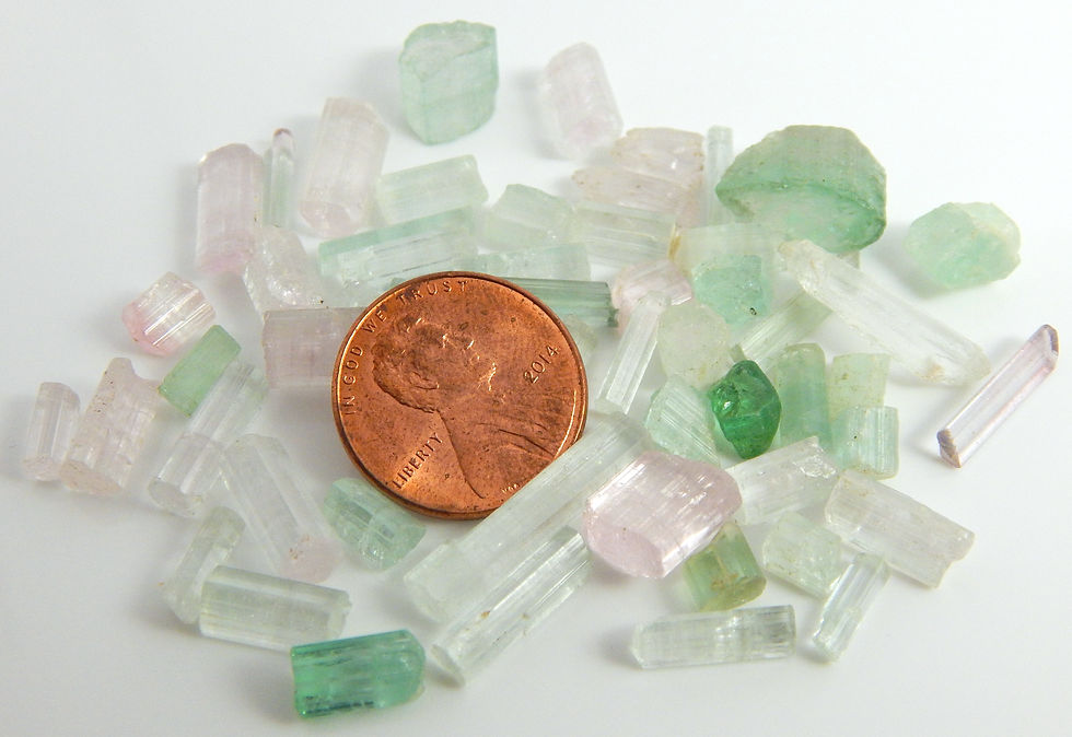 Thumbnail: Tourmaline Mixed parcel Crystals/Facet/Cabbing Rough 20 Grams (#88)