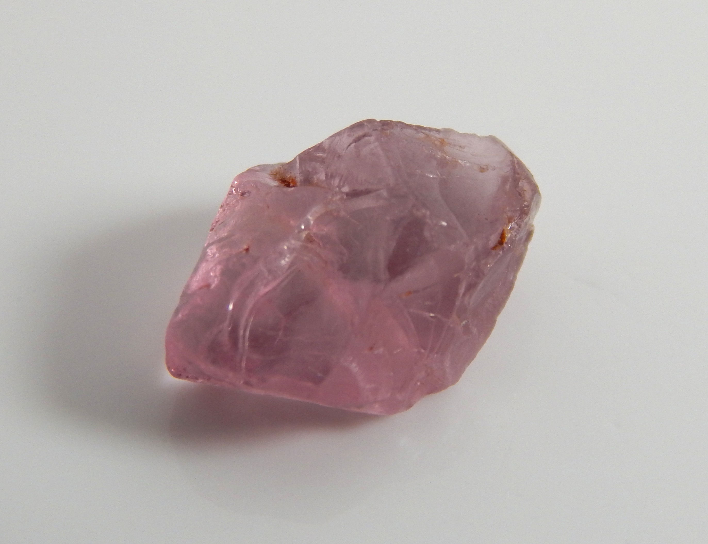 "lotus" Lindi Malaya Garnet facet rough 0.76g (1931p)