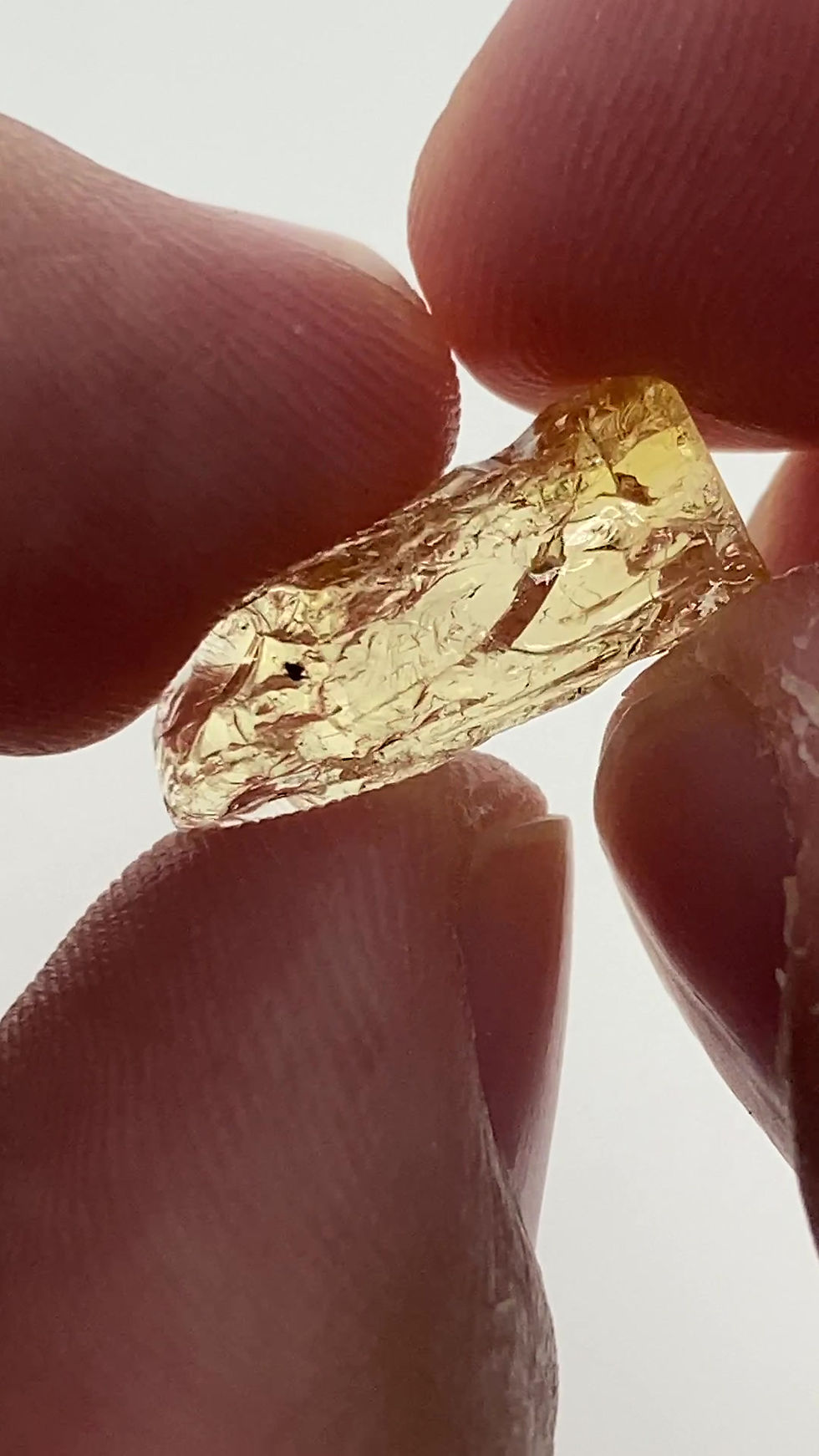 Thumbnail: Imperial Topaz Facet rough 1.16g (270p)