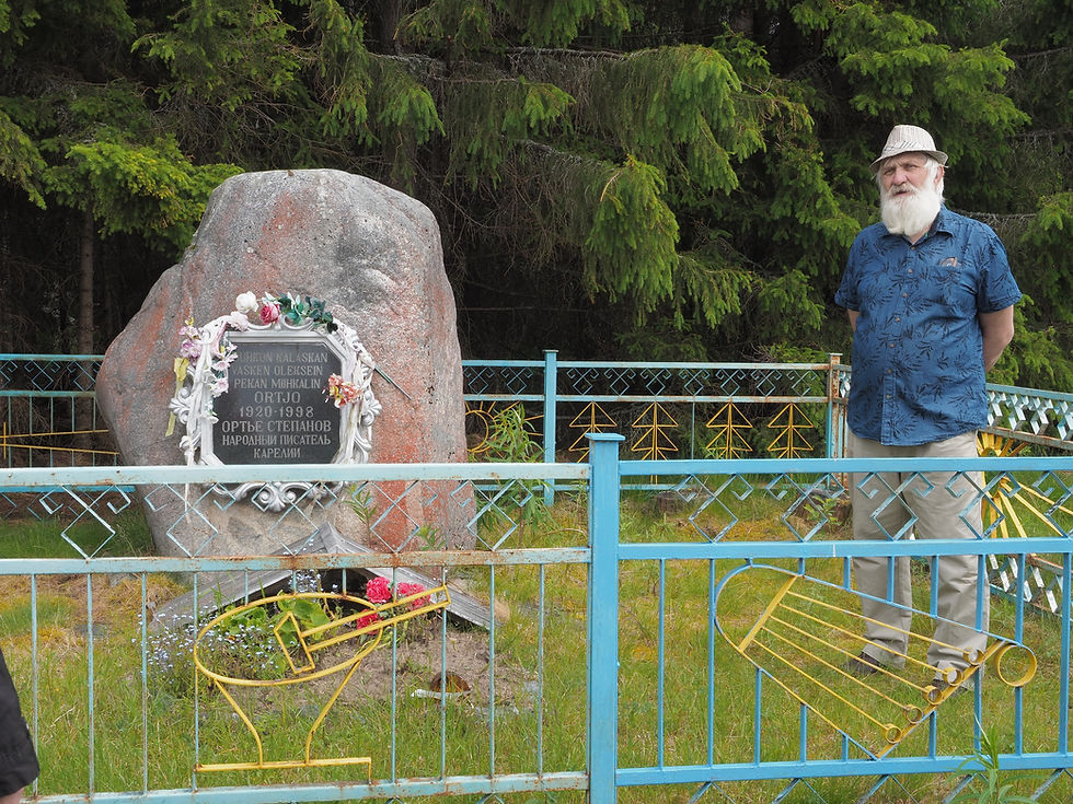 Haikolan kalmismaata pidetään yhtenä Vienan Karjalan kauneimmista. Sinne on haudattu myös Ortjo Stepanov.