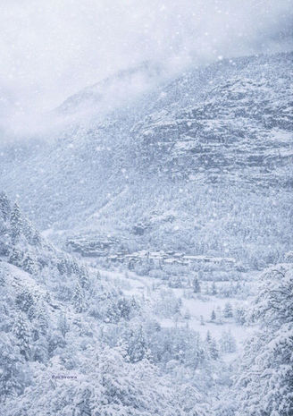 "Tempesta sul progresso", paese alpino, nevicata in paese, Bröwa, #ecbrowa