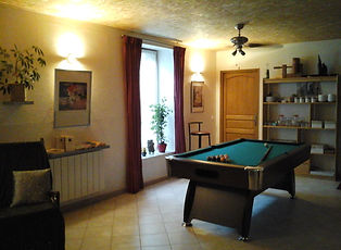 2 salle commune detente 1.jpg