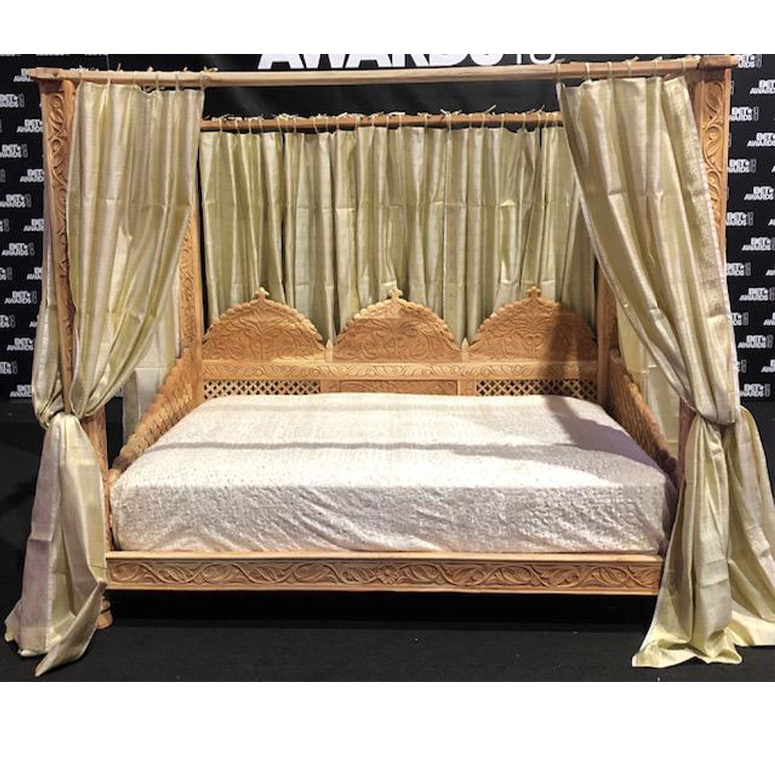 Living Day Bed Deewan NH-2557