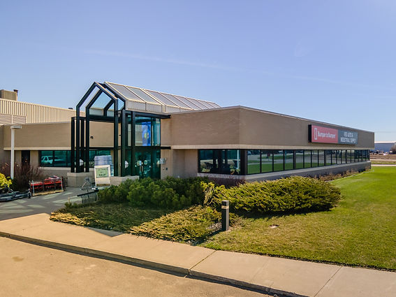 Veg auto & industrial supply building