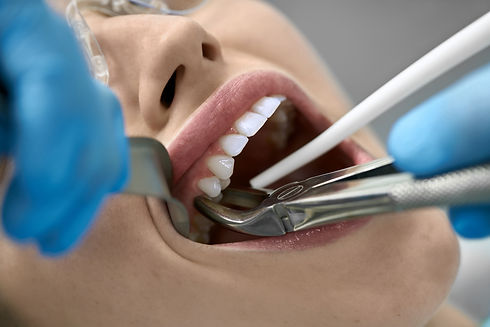 traitement dentaire pour femme en clinique dentaire