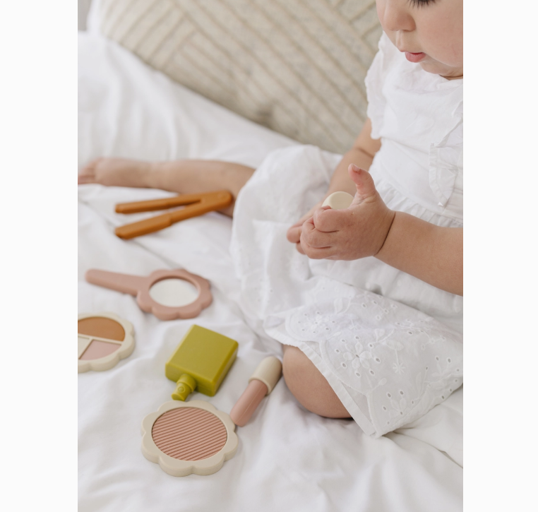 Thumbnail: Silicone Hair & Makeup Set