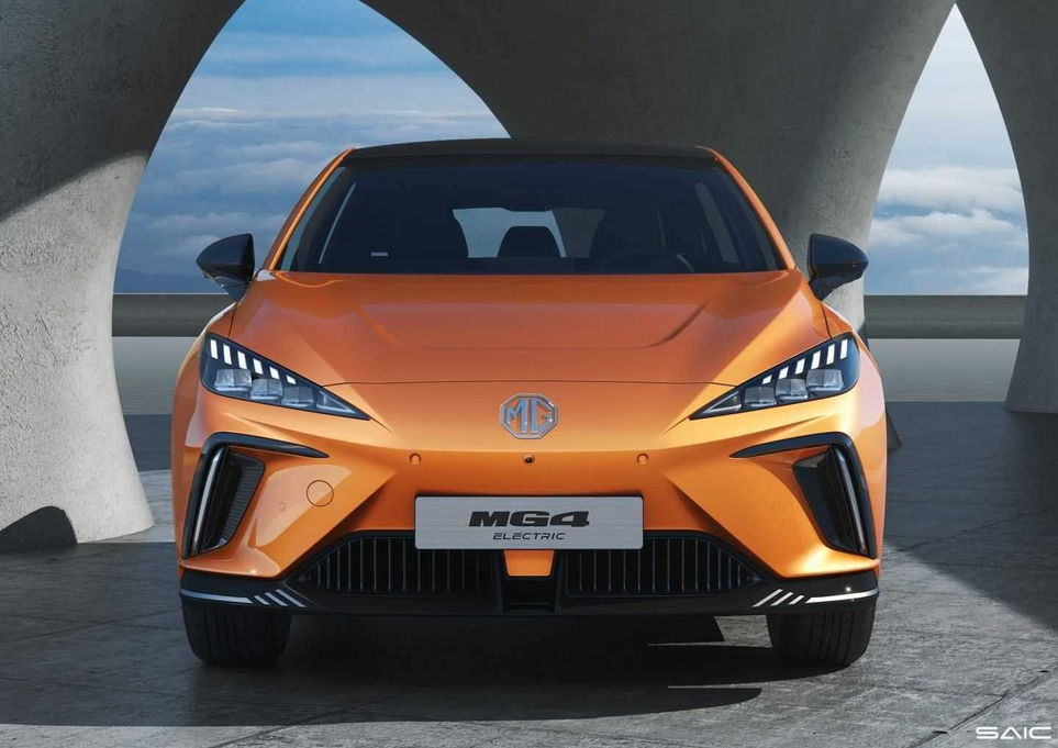 מונית MG4 מבט קדמי