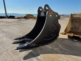 Hitachi ZX350 Rock Bucket