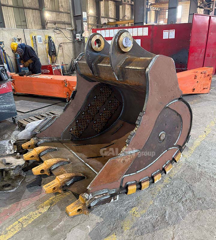 Hardox excavator bucket
