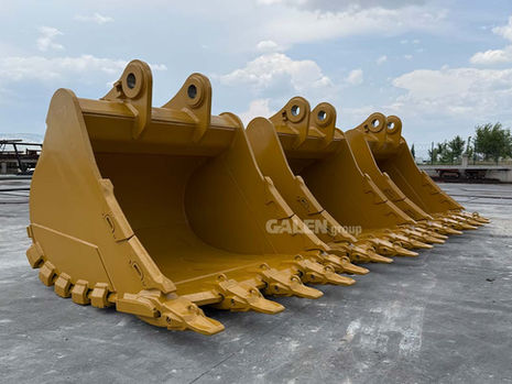 CAT349 Rock Bucket