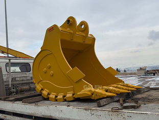 Komatsu PC450 Rock Bucket