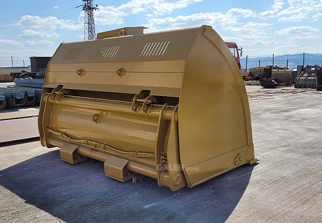 High Dump Bucket