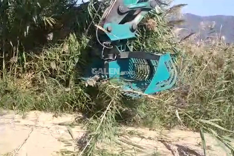 Reed Cutter Bucket