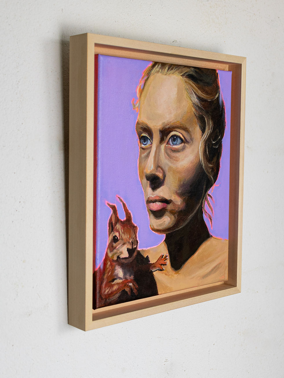 Miniaturbild: Frau mit Eichhörnchen auf der Schulter, Acrylgemälde auf violettem Hintergrund. Titel: "Schulterblick".